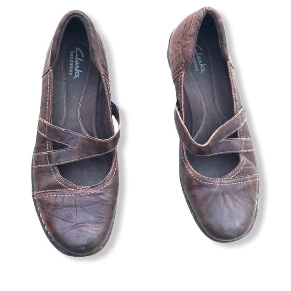 Brown leather Clarks bendable slip on shoes